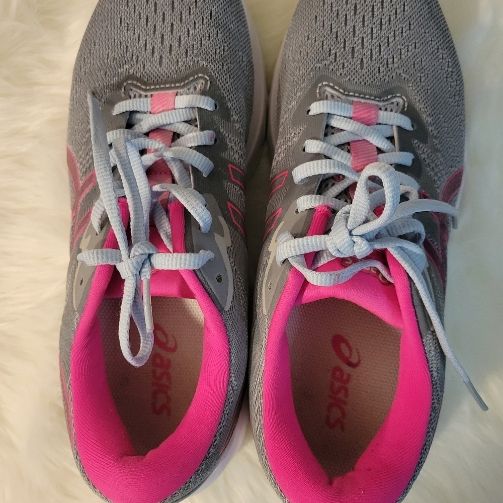ASICS Women's Gray and Pink Running Shoes - Picture 10 of 11